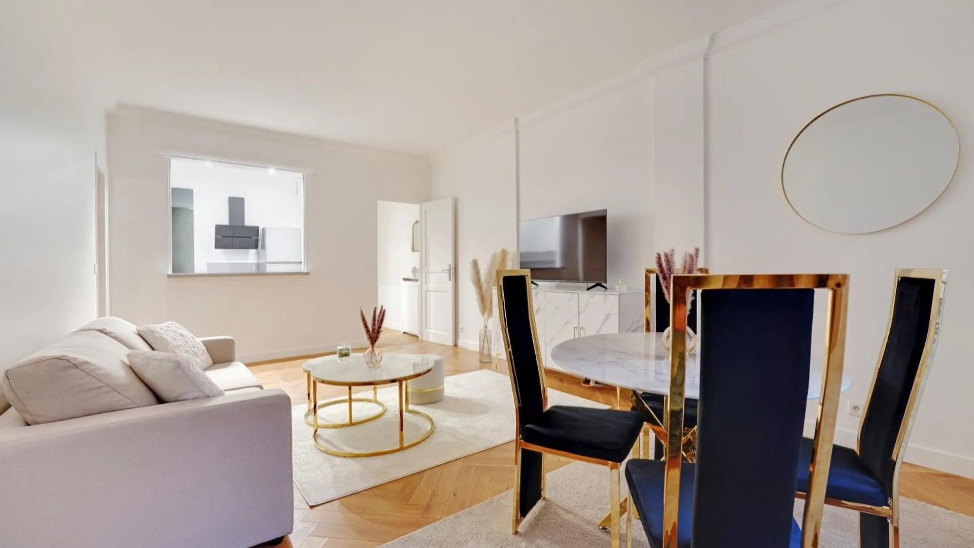 Prestigieux 2 Pieces Champs-Elysees George V Paříž Apartmán
